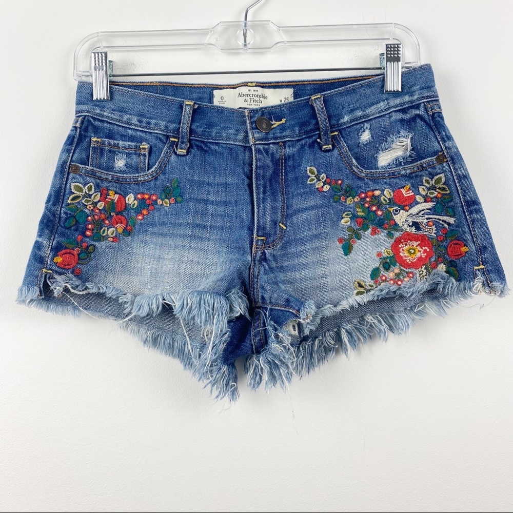 ABERCROMBIE & FITCH A&F Denim Floral Embroidered Jean Shorts Cutoff Size 0 25